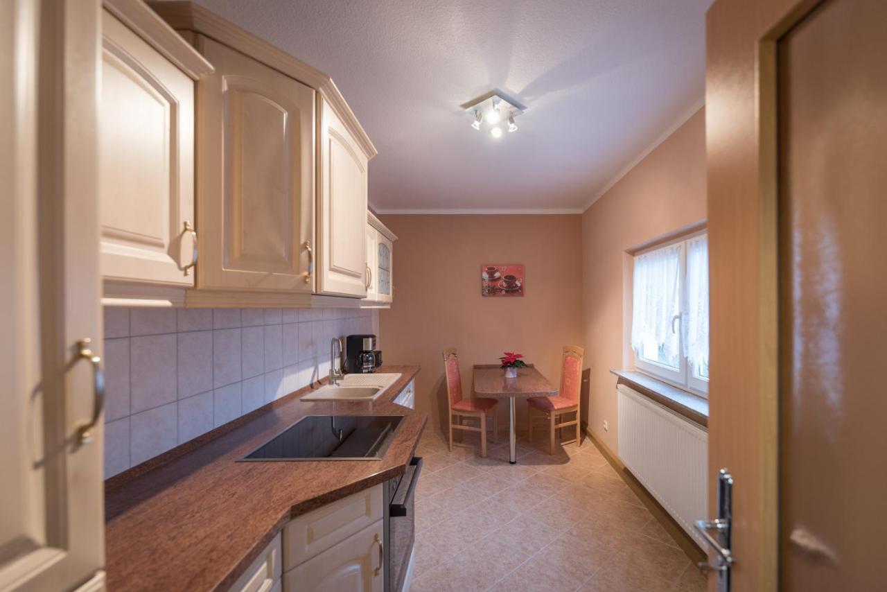Ferienwohnung Lodig Gross Sarchen エクステリア 写真