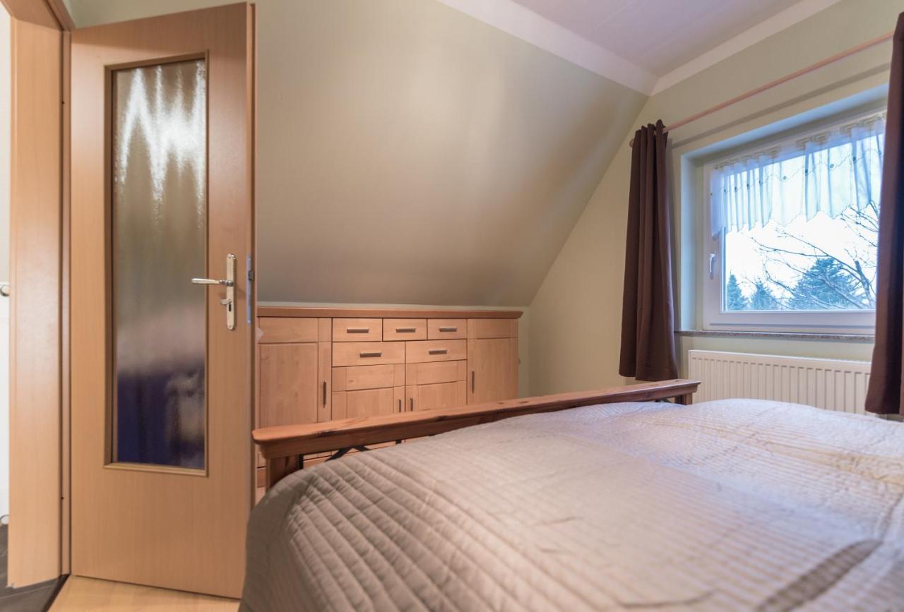 Ferienwohnung Lodig Gross Sarchen エクステリア 写真