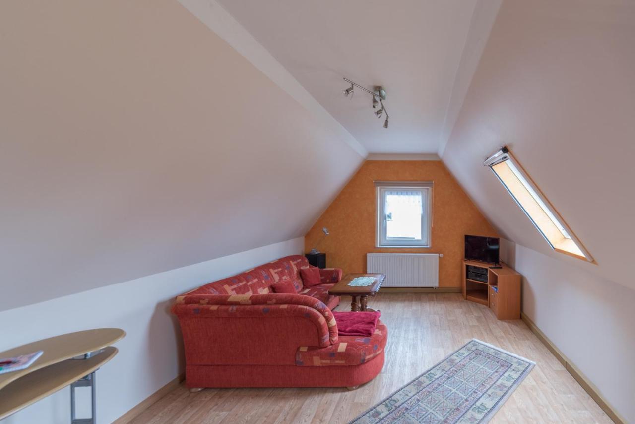 Ferienwohnung Lodig Gross Sarchen エクステリア 写真